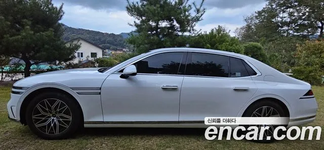 Genesis G90 2022 thumb 3