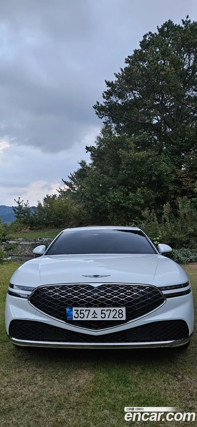 Genesis G90 2022 thumb 8