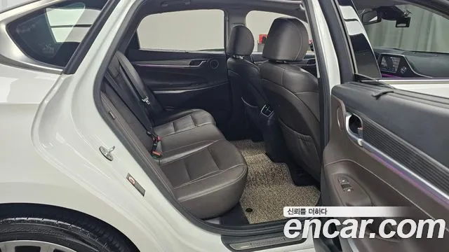 Hyundai Grandeur 2018 thumb 10
