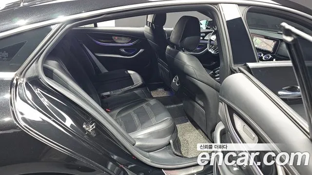 Mercedes-Benz AMG GT 2019 thumb 11