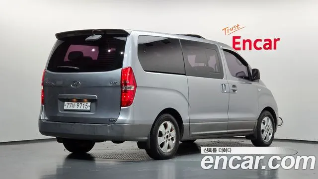 Hyundai Starex 2012 thumb 2