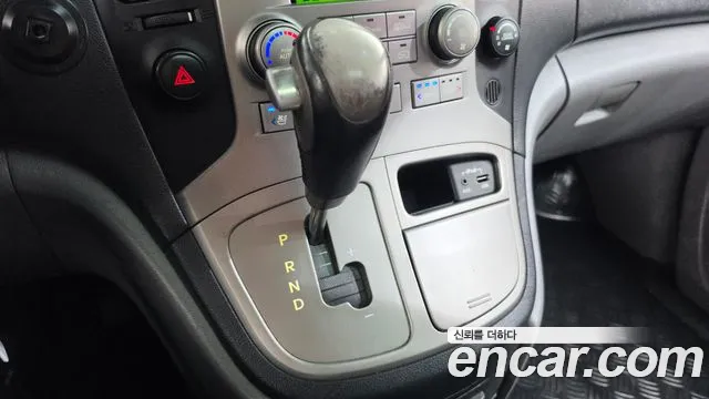 Hyundai Starex 2012 thumb 9
