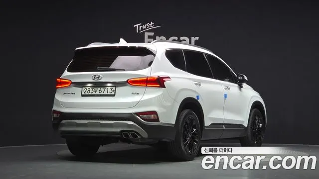 Hyundai Santa Fe 2018 thumb 2