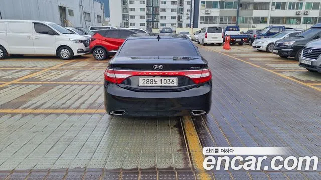 Hyundai Grandeur 2011 thumb 4