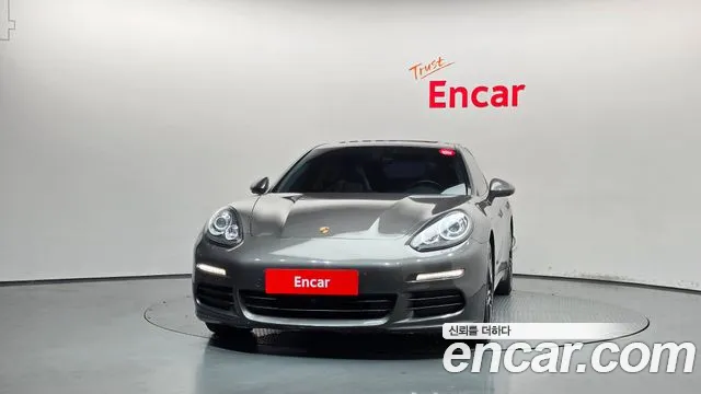 Porsche Panamera 2014 thumb 3