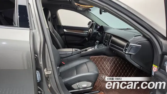 Porsche Panamera 2014 thumb 11