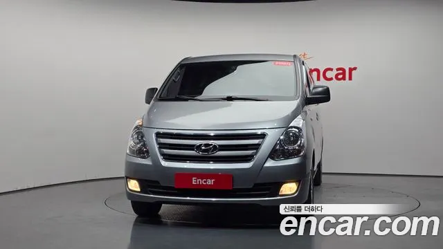 Hyundai Starex 2018 thumb 2