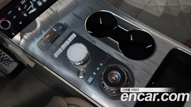 Genesis GV70 2025 thumb 9