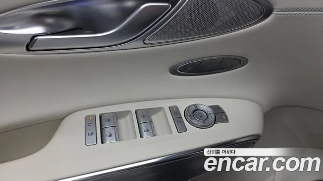 Genesis GV70 2025 thumb 12