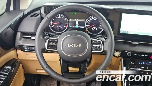 Kia Carnival 2023 thumb 12