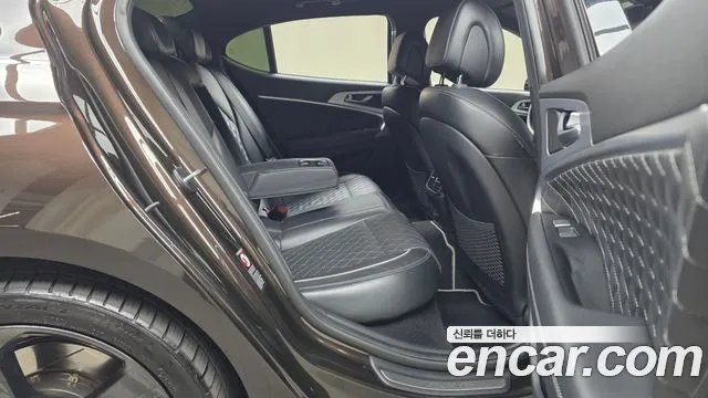 Genesis G70 2017 thumb 11