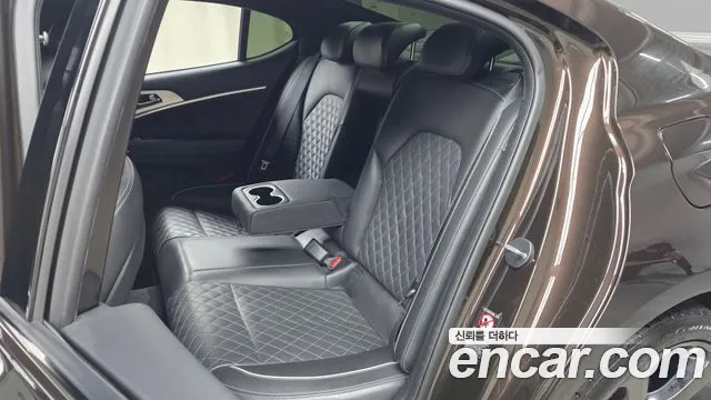 Genesis G70 2017 thumb 12