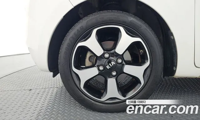 Kia Ray 2015 thumb 5