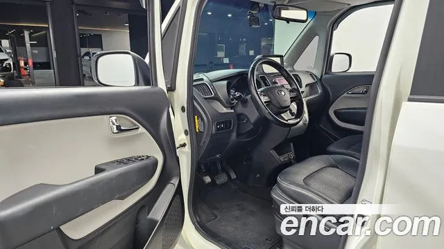 Kia Ray 2015 thumb 10