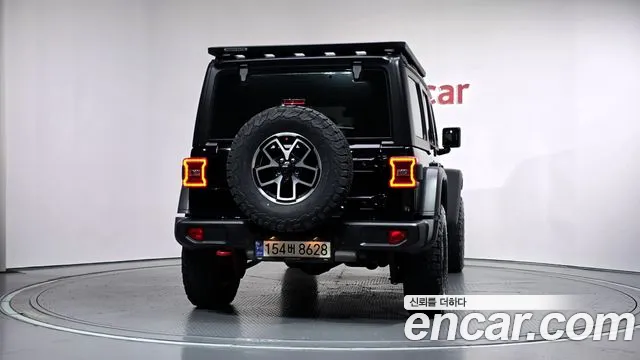 Jeep Wrangler 2024 thumb 4