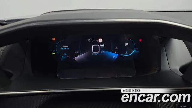 Peugeot 2008 2021 thumb 8