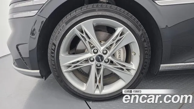 Genesis G90 2022 thumb 5