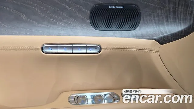 Genesis G90 2022 thumb 12