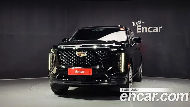 Cadillac Escalade 2025 thumb 3