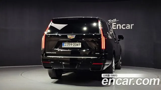Cadillac Escalade 2025 thumb 4