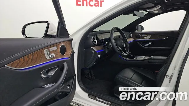 Mercedes-Benz E-Класс 2022 thumb 10