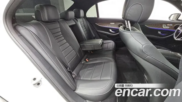 Mercedes-Benz E-Класс 2022 thumb 11