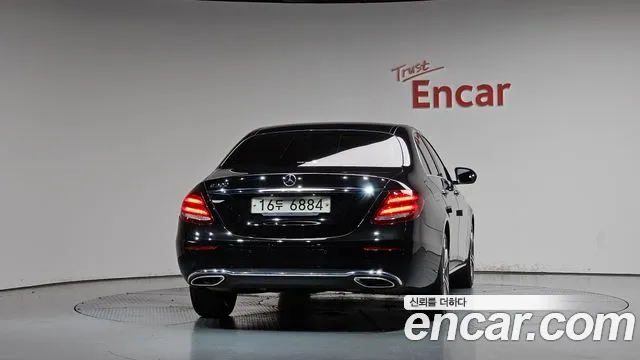 Mercedes-Benz E-Класс 2019 thumb 3