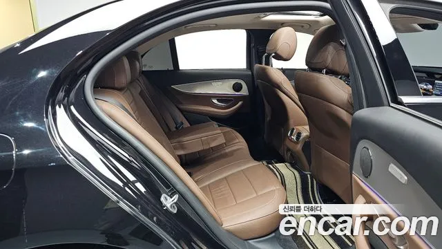 Mercedes-Benz E-Класс 2019 thumb 10