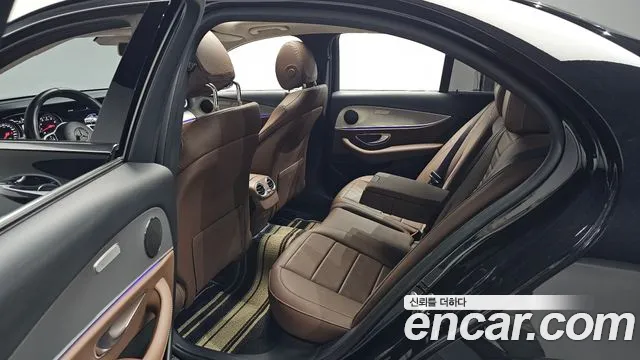 Mercedes-Benz E-Класс 2019 thumb 11