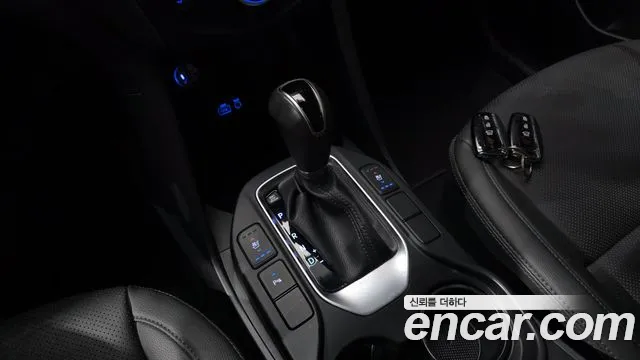 Hyundai Santa Fe 2017 thumb 9