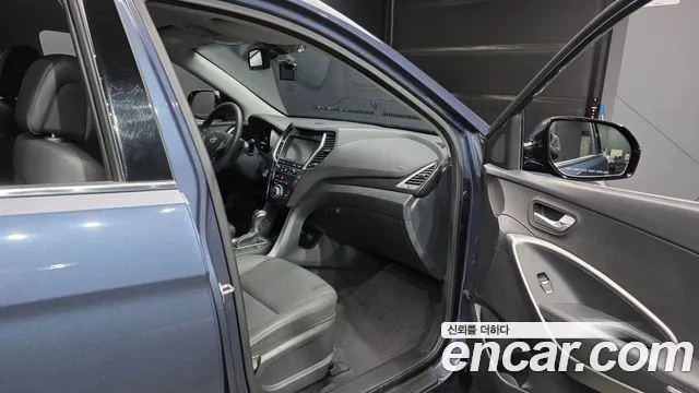 Hyundai Santa Fe 2017 thumb 11