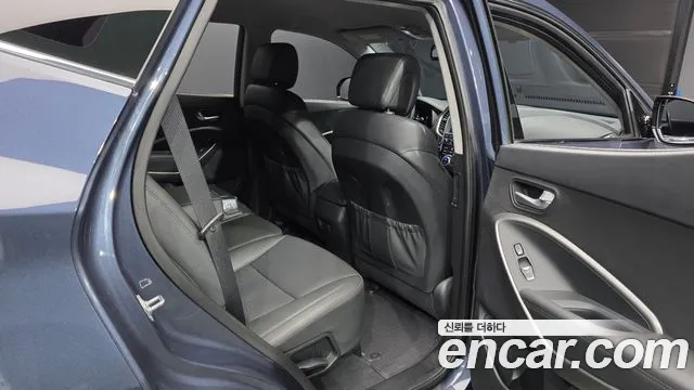 Hyundai Santa Fe 2017 thumb 12