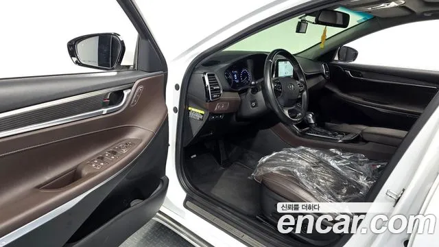 Hyundai Grandeur 2017 thumb 10