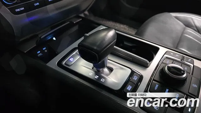 Genesis G80 2016 thumb 9