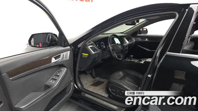 Genesis G80 2016 thumb 10