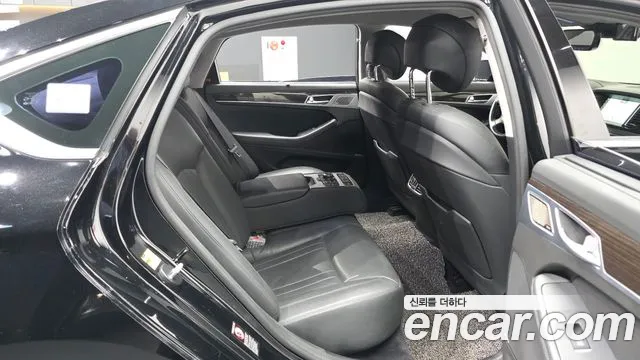 Genesis G80 2016 thumb 12