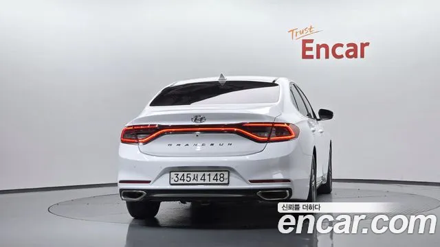 Hyundai Grandeur 2017 thumb 3