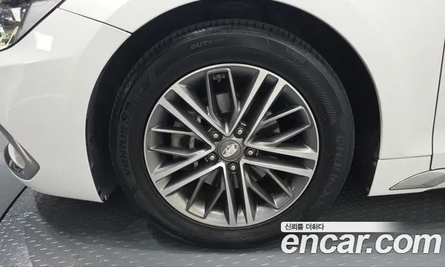 Hyundai Grandeur 2017 thumb 4