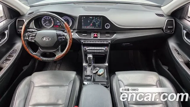 Hyundai Grandeur 2017 thumb 6