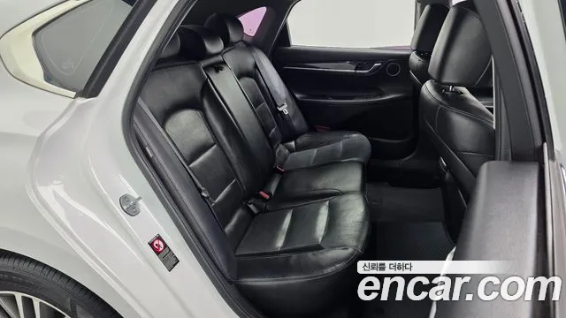 Hyundai Grandeur 2017 thumb 10