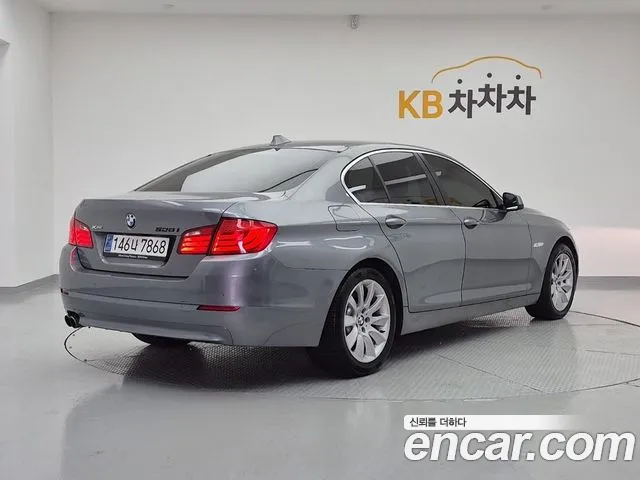 BMW 5-Series 2013 thumb 4