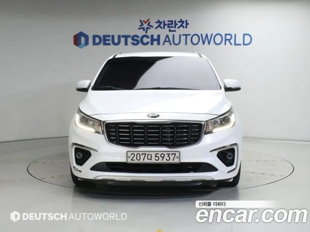 Kia Carnival 2018 thumb 3