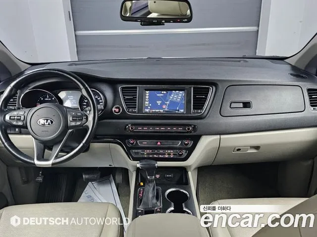 Kia Carnival 2018 thumb 7