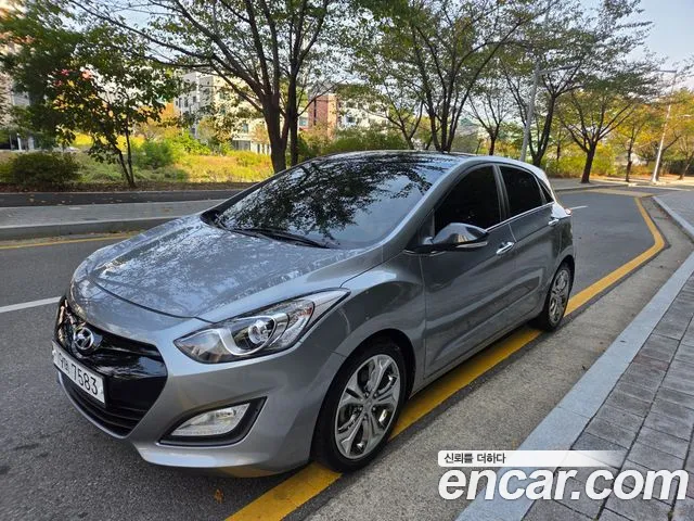 Hyundai i30 2013 thumb 11