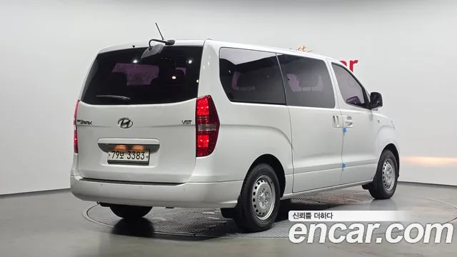 Hyundai Starex 2018 thumb 2