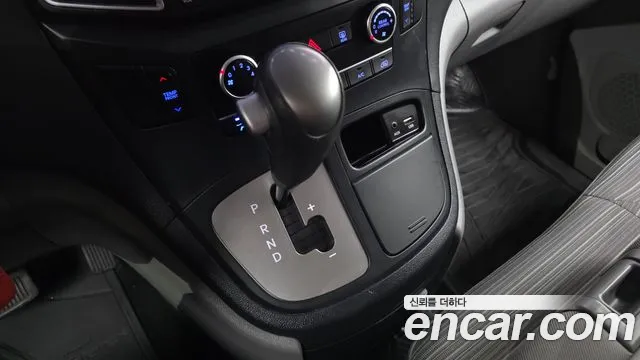 Hyundai Starex 2018 thumb 9