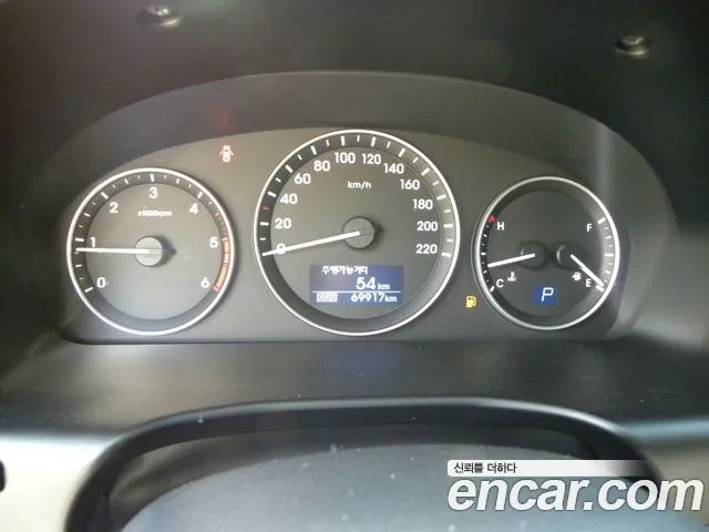 Hyundai Starex 2020 thumb 9