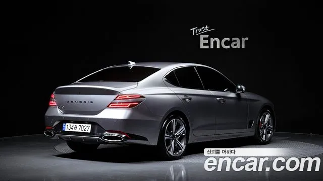 Genesis G70 2024 thumb 2