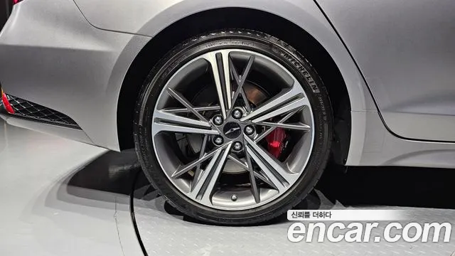 Genesis G70 2024 thumb 5
