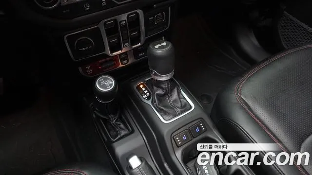 Jeep Wrangler 2024 thumb 9